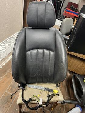 A2199101016 Mercedes-benz 2007-2011 Cls Front Right Passenger Upper Seat Back Rest Black Leather