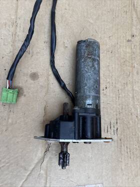 1-1537-01 Mercedes Oem 03-12 R230 Sl500 Sl55 Amg Seat Track Adjustment Motor A23