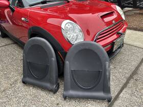 Nmi7700 Mini Cooper R52/r53 Plastic Front Seat Backs Oem With Nets Price Is For Both