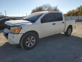 202.da1712 Nissan Titan 2012 Front Seat 1298573