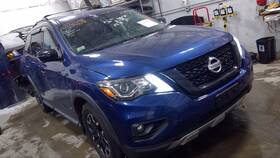 206.da1219 Nissan Pathfindr 2019 Headrest 1801181