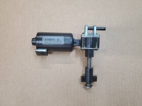 Nissan 618221 04-09 Armada Titan Qx56 Front Right Power Seat Lifter Tilt Motor Oem