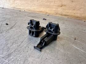 Nissan 88304-10v00 Silvia 88-94 Rear Seat Support Mount Bracket Oem 180sx 240sx