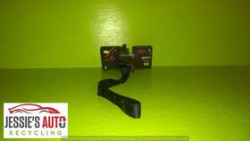 88641-1114 Nissan 05 06 Altima Sl 2.5l At Sedan Rear Seat Release Pull Latch Oem 1987-18