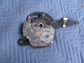 52101940412 Oem Bmw E28 E24 Sport Seat Side Hinge Passenger- Right Known Working Rare 1940412