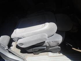 215.gm3501 Oldsmobile Rear Passenger Seat Fits 01 Silhouette 131550