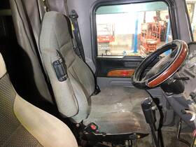 188900fw35 Peterbilt 386 Grey Cloth Air Ride Seat - Used P/n