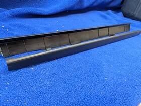 95852146400 Porsche Black 2015-2024 Macan Cayenne Front Seat Rail Right