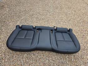 95b.885.405.bl.ypi Porsche Oem Genuine Original Equipment Part Macan 95b Black Rear Lower Leather Cushion Seat