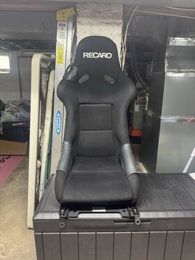 070.77.0184a Recaro Pole Position Abe Seat 10hrs Of Use