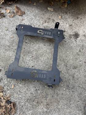 600sb039l Sparco Seat Base Driver Black Powdercoated Steel