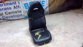202.to1l03 Toyota 2003 03 Celica Gts Front Seat Black Leather Rip 113754