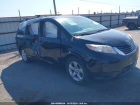 206.to1415 Toyota Sienna 2015 Headrest 2014498