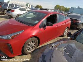 206.to1i19 Toyota Prius 2019 Headrest 7744049