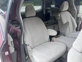 215.to1412 Toyota Sienna 2012 Seat Rear 172075