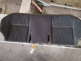 215.to1e11 Toyota Corolla 2011 Seat Rear 55776