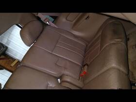 220.to1401 Toyota Sienna 2001 Third Seat Station Wagon Van 1540237