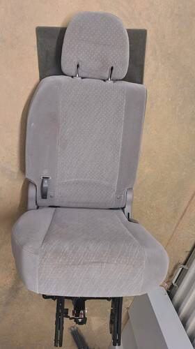 220.to1q13 Toyota 2011-2020 Sienna 3rd Row Passenger Side Seat Cloth - Local Pickup