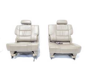220.to1s03 Toyota 2003 Sequoia Oem Pair Tan Limited Nice Rear Seats