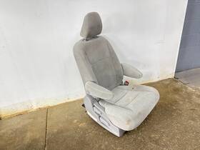 7194008180e1 Toyota 2015 - 2020 Sienna Rear 2nd Row Right Passenger Side Seat Complete Oem