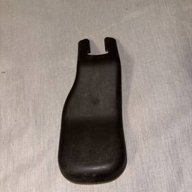 72138-60010 Toyota 1991-1997 Land Cruiser Fj80 Front Driver Seat Track Bolt Cover Trim