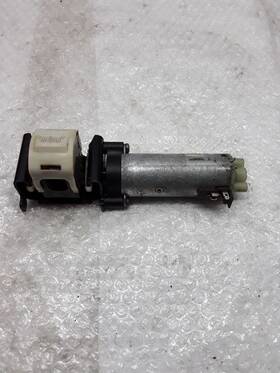 0130002497 Volkswagen L/f Left Driver Front Seat Adjustment Motor 2000 Vw Jetta Z-74p