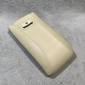 1q0885633ad Volkswagen 2007-2016 Vw Eos - Rear Center Upper Seat Back Armrest / Cover