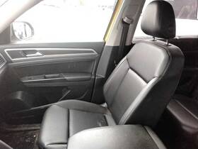 202-10452r Volkswagen Passenger Front Seat Leatherette Manual Fits 18-20 Atlas 3159153
