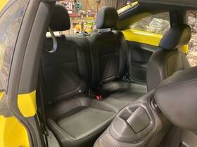 215.vw1c12 Volkswagen 2012 12 Vw Beetle Hatchback Seat Rear Black Leather 114728