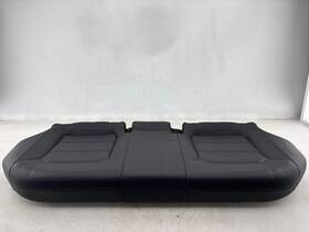 561885319r Volkswagen 2016 - 2018 Passat Rear Seat Bench Lower Cushion Oem