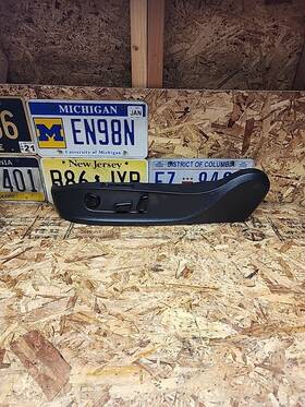561959747 Volkswagen 2012-2020 Vw Passat - Front Left Seat Adjustment Switch