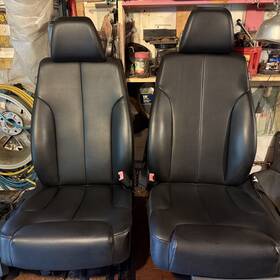 Fst-51913 Volkswagen Vw Passat 2009 Front Seats 2 Drivers Power Passenger Manual Black Leather Euc