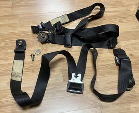 1364815 Volvo 240 245 Wagon 3rd Third Row Seat Belts With Hardware