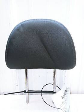 206.vo1i09 Volvo 2009 S40 Passenger Right Headrest Leather Slight Impressions