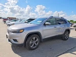 Driver Front Seat Electric Leather With Memory Fits 15-22 Cherokee 2059418. Fixed Price $549.90.