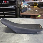 1999 Honda CR250R Seat Saddle 77100-KZ3-J10. Fixed Price $75.00.
